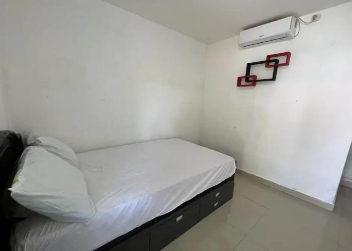 OYO 93785 Aero Kost Bu Lisa Syariah Near Pasar Tradisional Lawang