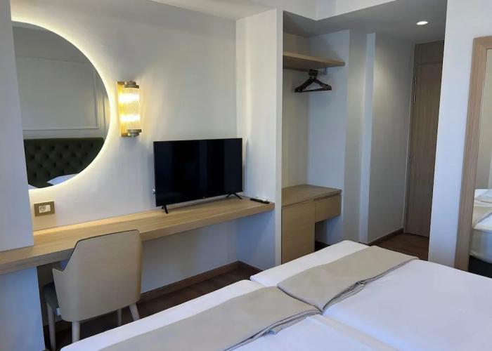 Aktaion City Hotel