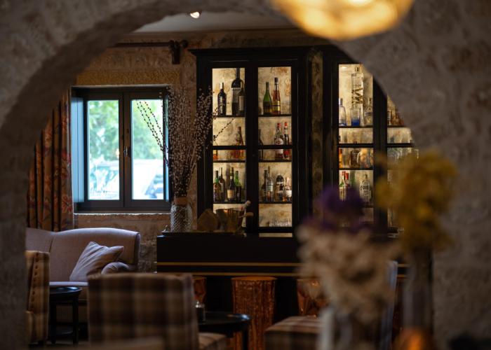 Alistos Hotel