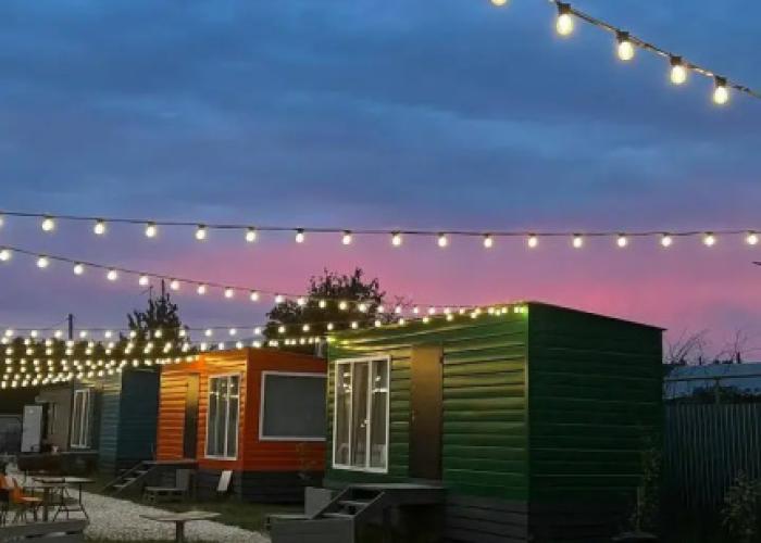 Cinema Glamp Glamping