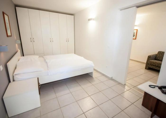 Hotel Mirta