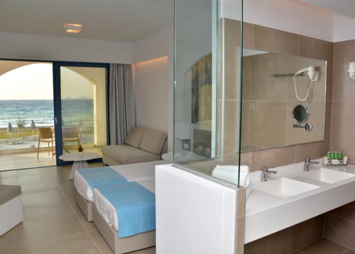Aeolos Beach Hotel