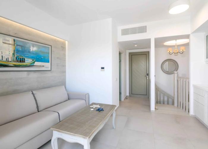 White Pearls Luxury Suites - Adults Only