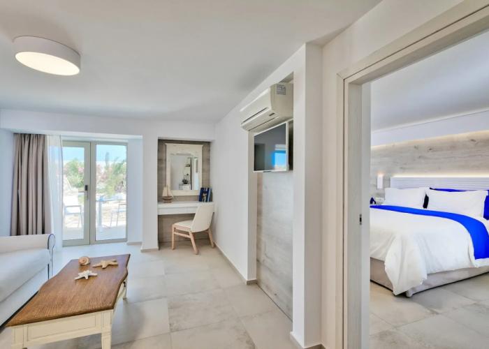 White Pearls Luxury Suites - Adults Only