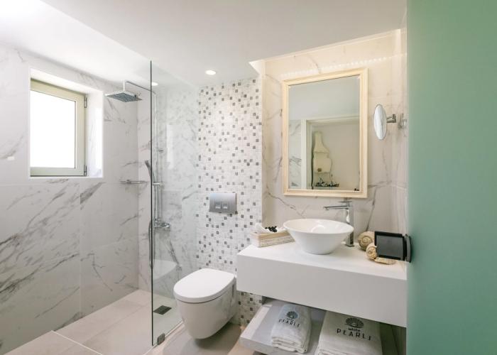 White Pearls Luxury Suites - Adults Only