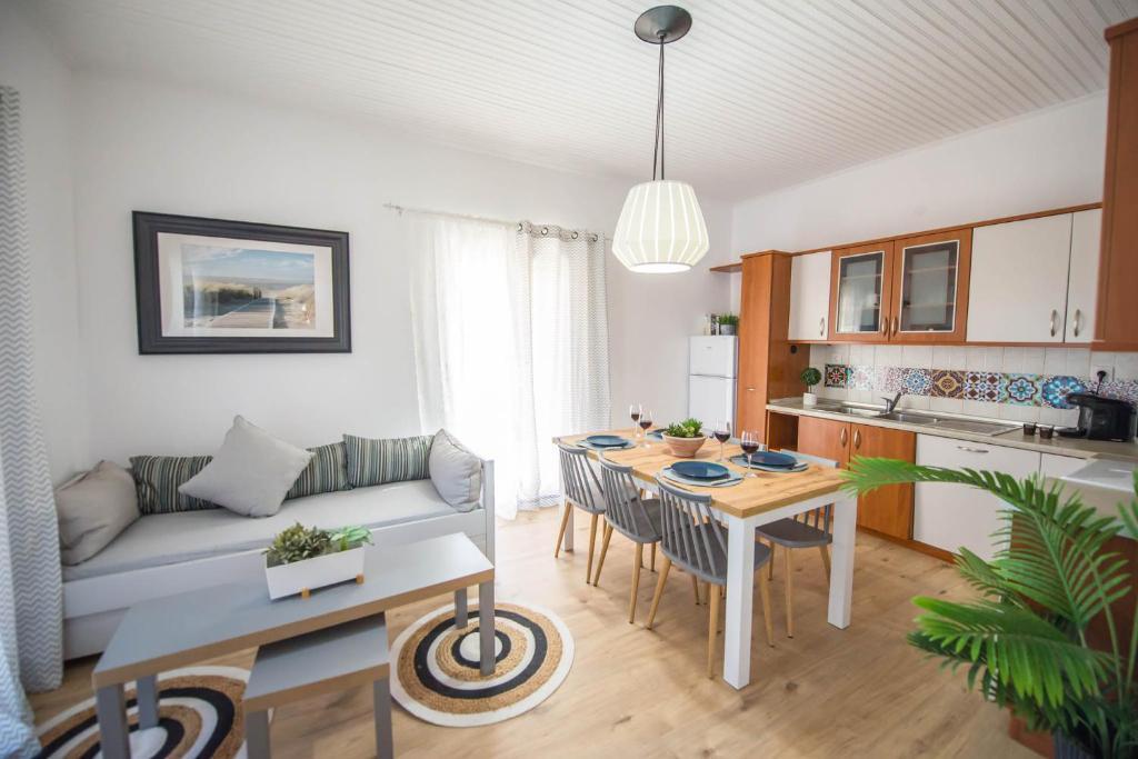 Acharavi Beach Villa