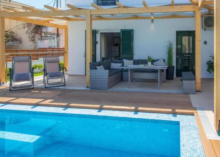 Acharavi Beach Villa