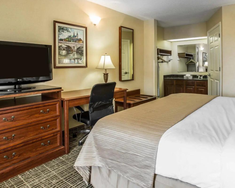 фото Quality Inn Bessemer I-20 exit 108