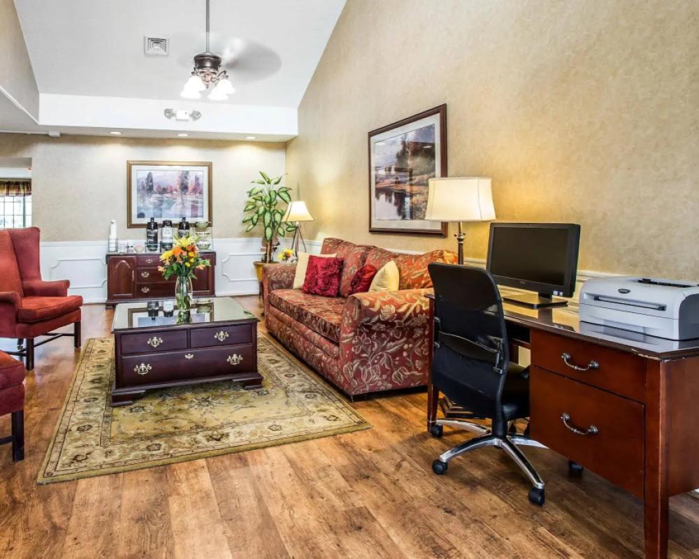 фото Quality Inn Bessemer I-20 exit 108