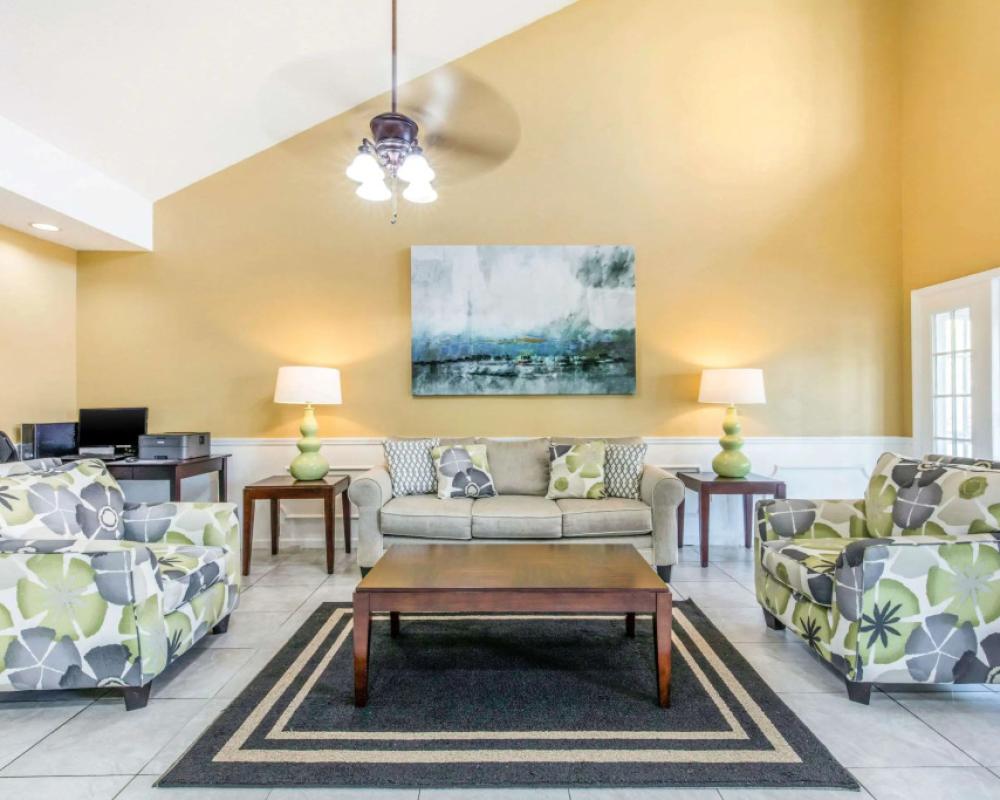 фото Quality Inn Bessemer I-20 exit 108