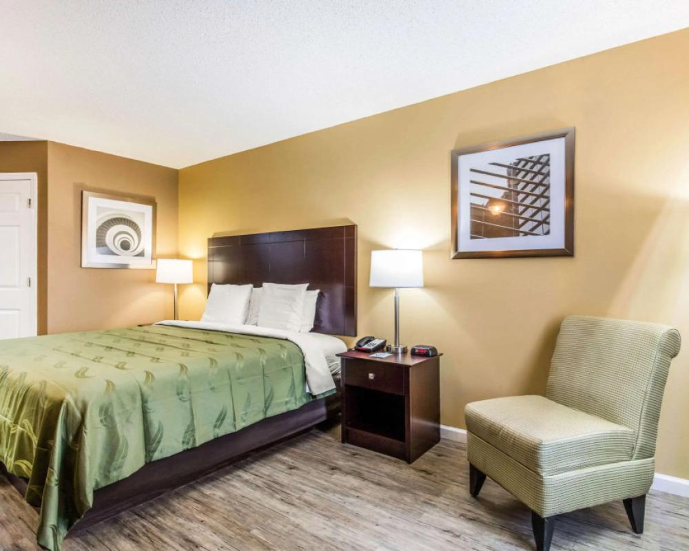 фото Quality Inn Bessemer I-20 exit 108