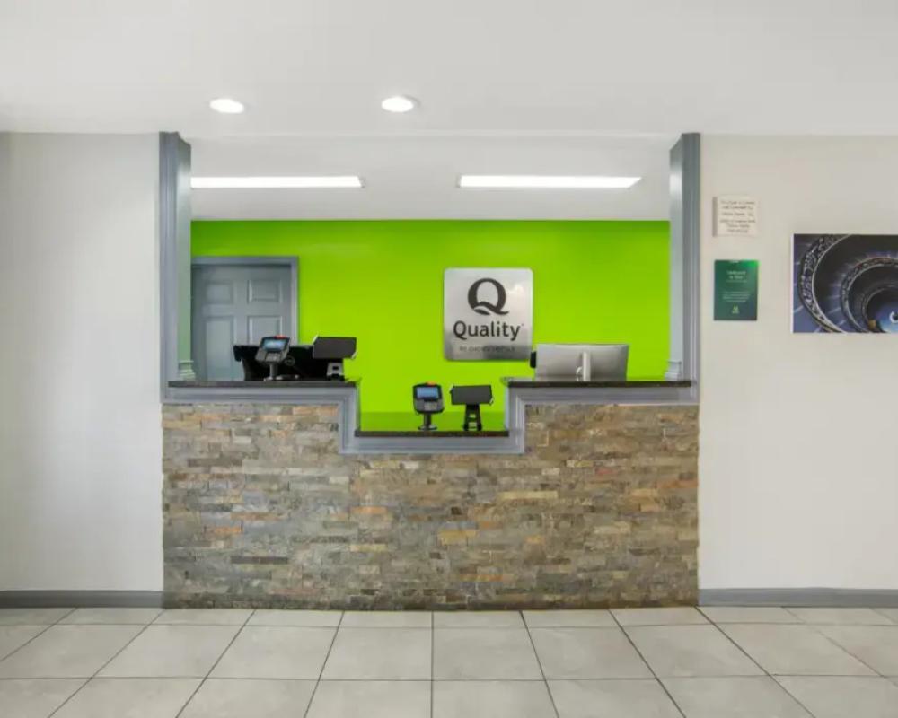 фото Quality Inn Bessemer I-20 exit 108