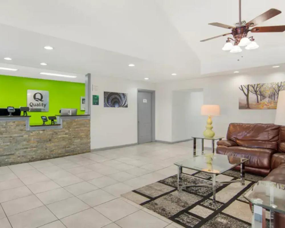 фото Quality Inn Bessemer I-20 exit 108
