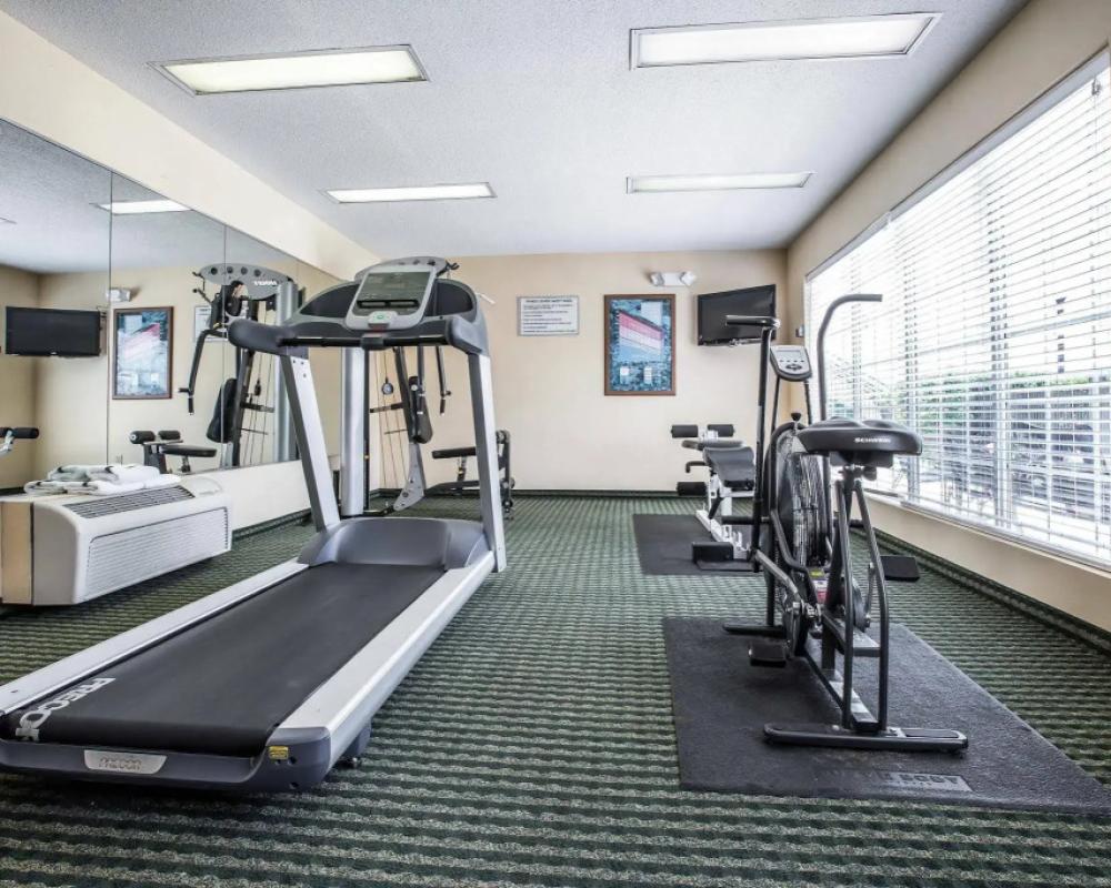 фото Quality Inn Bessemer I-20 exit 108