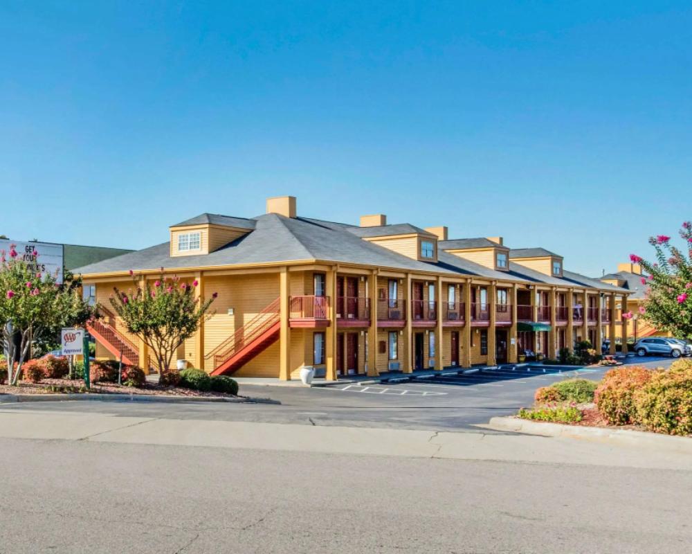 фото Quality Inn Bessemer I-20 exit 108