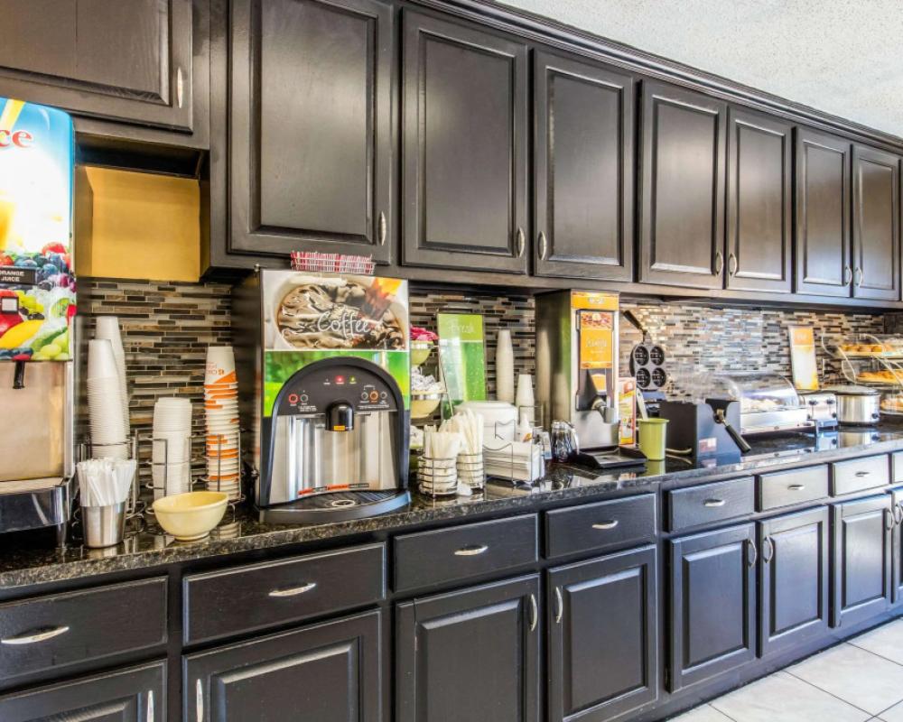 фото Quality Inn Bessemer I-20 exit 108