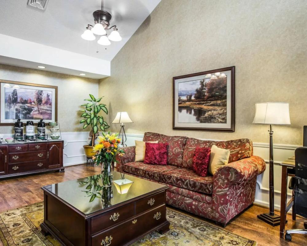 фото Quality Inn Bessemer I-20 exit 108