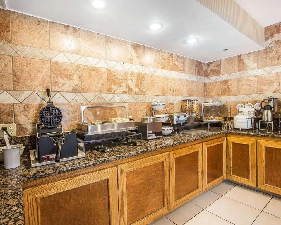 фото Sleep Inn Bessemer Helena