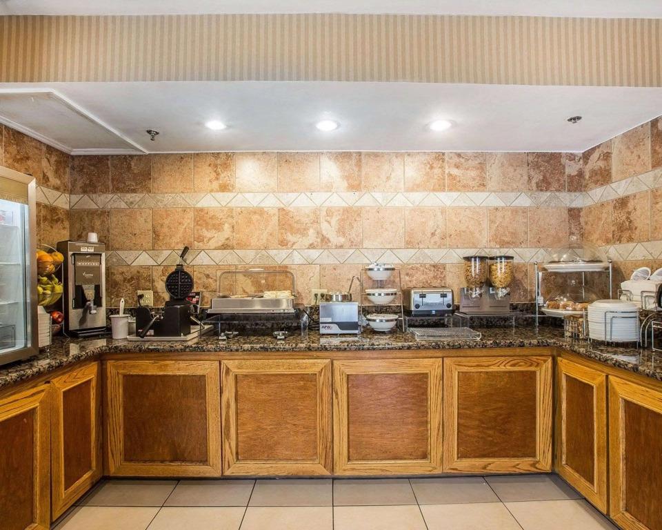 фото Sleep Inn Bessemer Helena