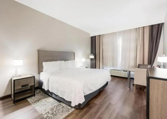 Red Roof Inn PLUS+ & Suites Birmingham - Bessemer