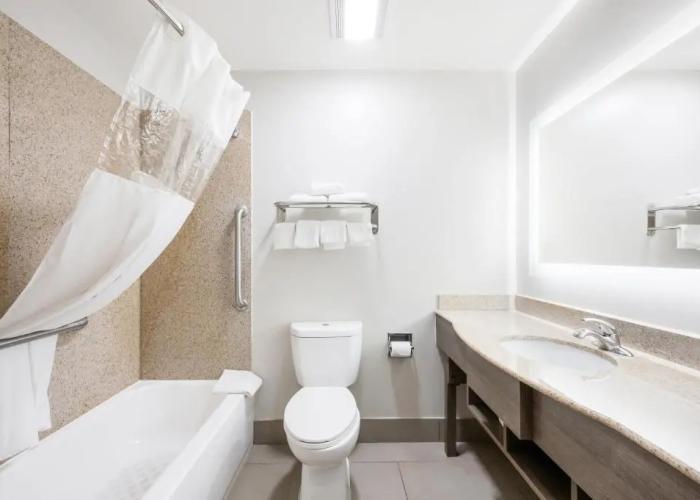 Red Roof Inn PLUS+ & Suites Birmingham - Bessemer