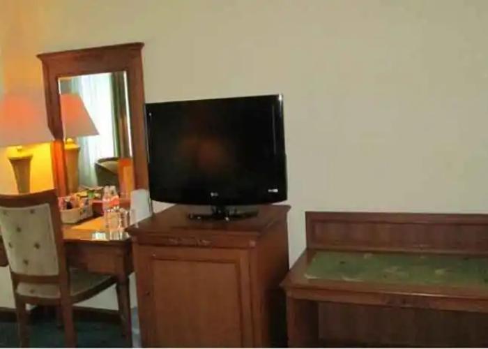 Grand Elty Singgasana Hotel