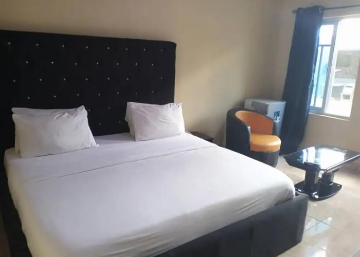 SANTRICK Hotel