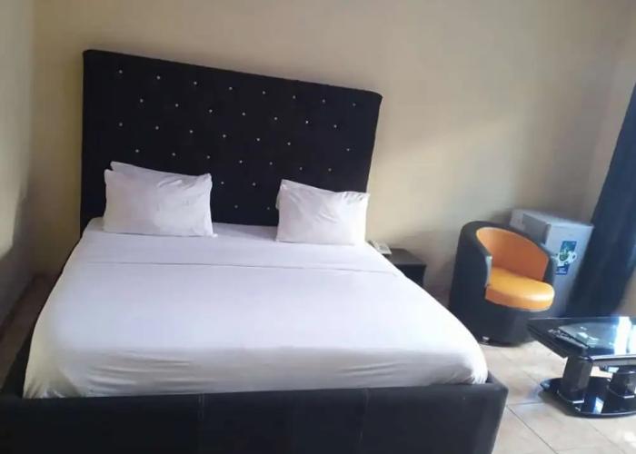 SANTRICK Hotel