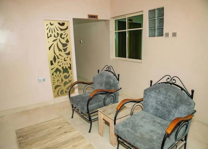 Everland Hotel and Suites