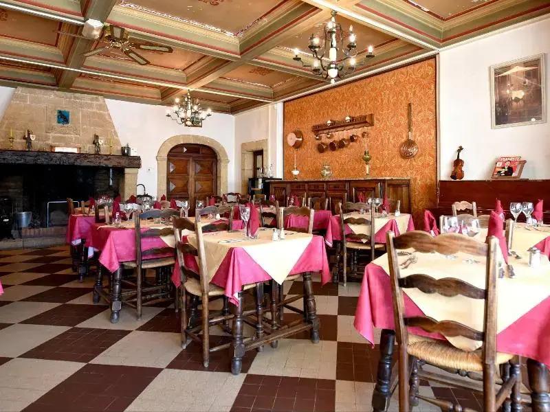 Logis Hotel le Louvre