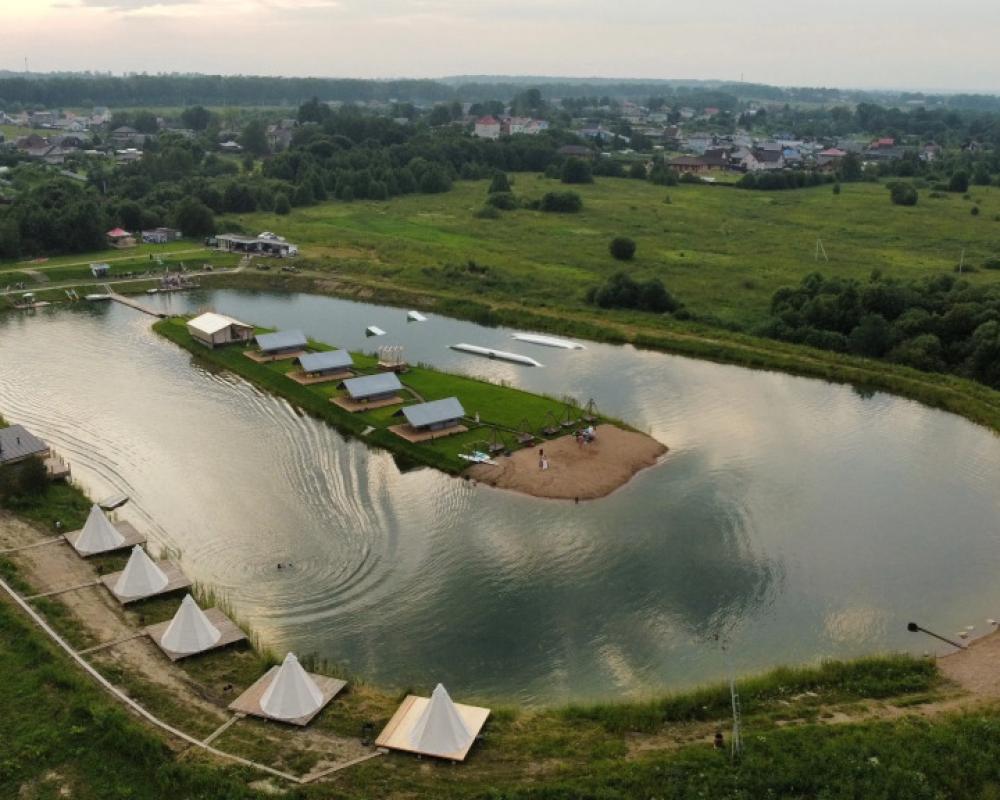 Ostrov Kemp Glamping