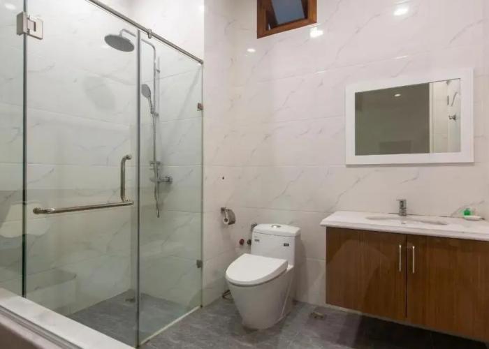 Hoang Hung Hotel