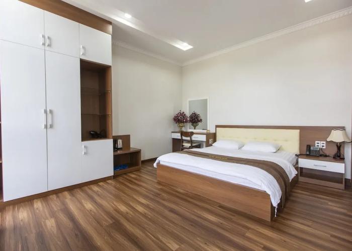 Hoang Hung Hotel by ZUZU