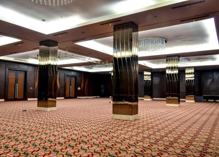 Grand Allison Hotel