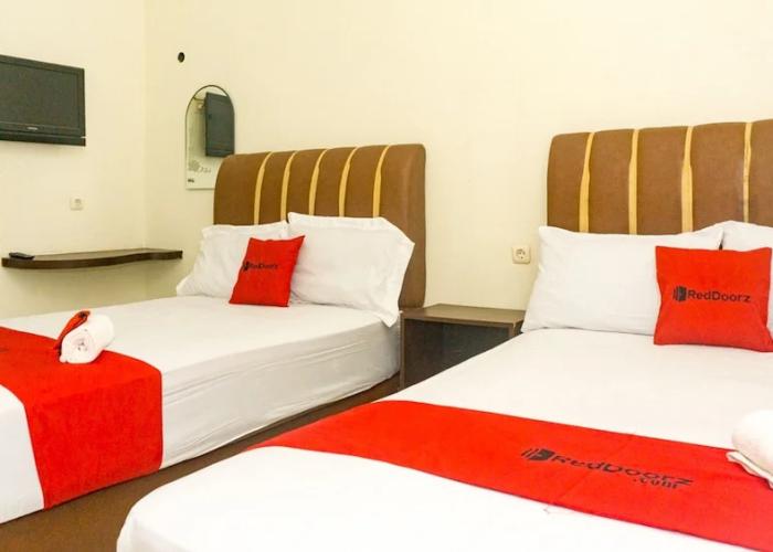 RedDoorz near Sentani Airport Jayapura