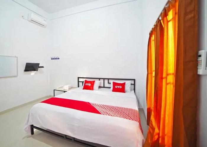 OYO 90618 Hanania House Syariah