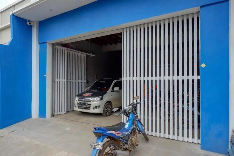 RedDoorz Syariah near Pasar Batang