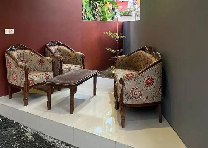 Super OYO 93514 Rubina Syariah Hotel