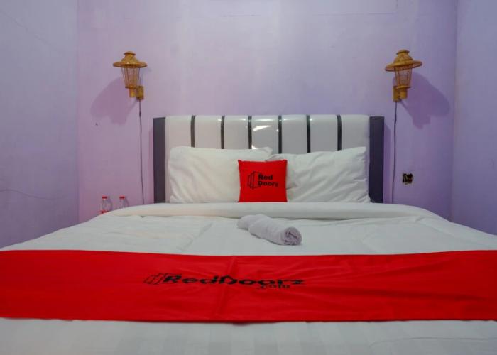 RedDoorz near Goa Jatijajar 2