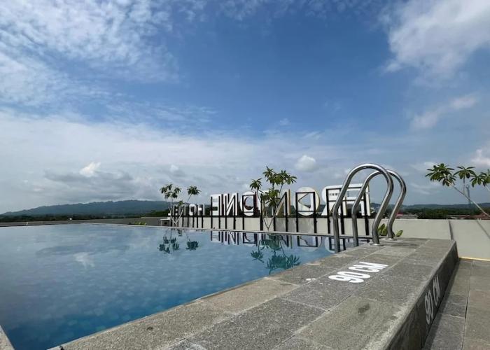 Front One Hotel Gombong
