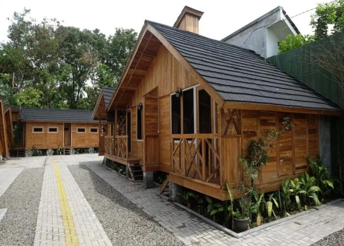Urbanview Villa Kolopaking Kebumen by RedDoorz