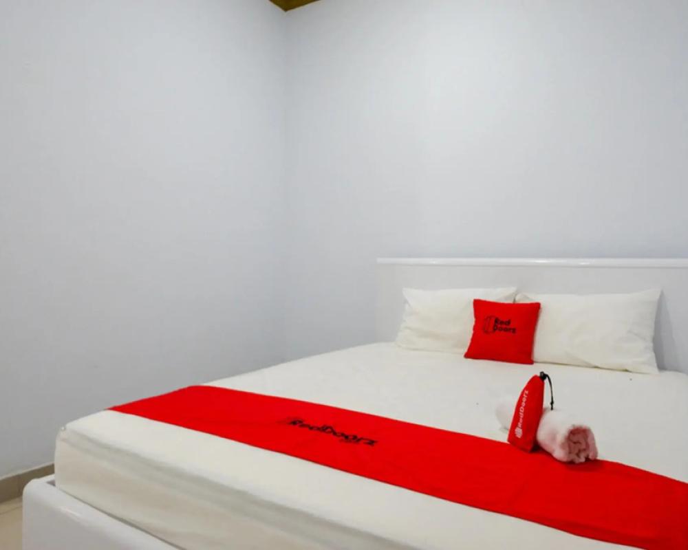 RedDoorz near Lokawisata Baturaden 2