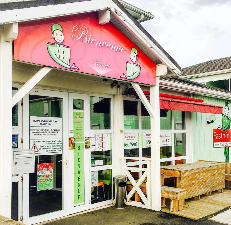 Brit Hotel Essentiel Poitiers – Gare du Futuroscope