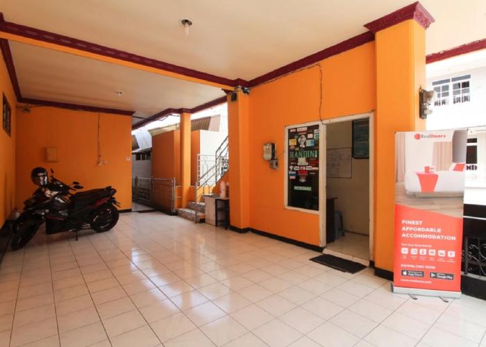 RedDoorz near Sarangan Lake