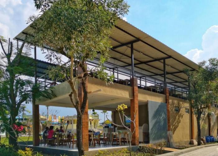 River Walk Urban Camping House