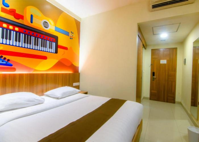 Front One Hotel Purwodadi