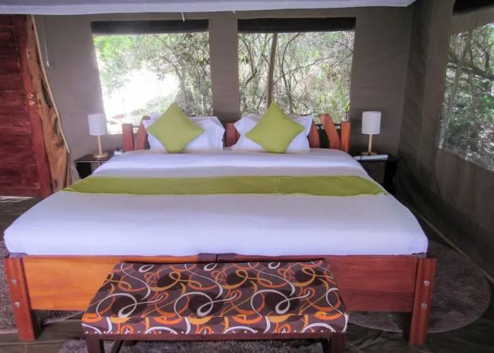 Ahadi Mara Camp