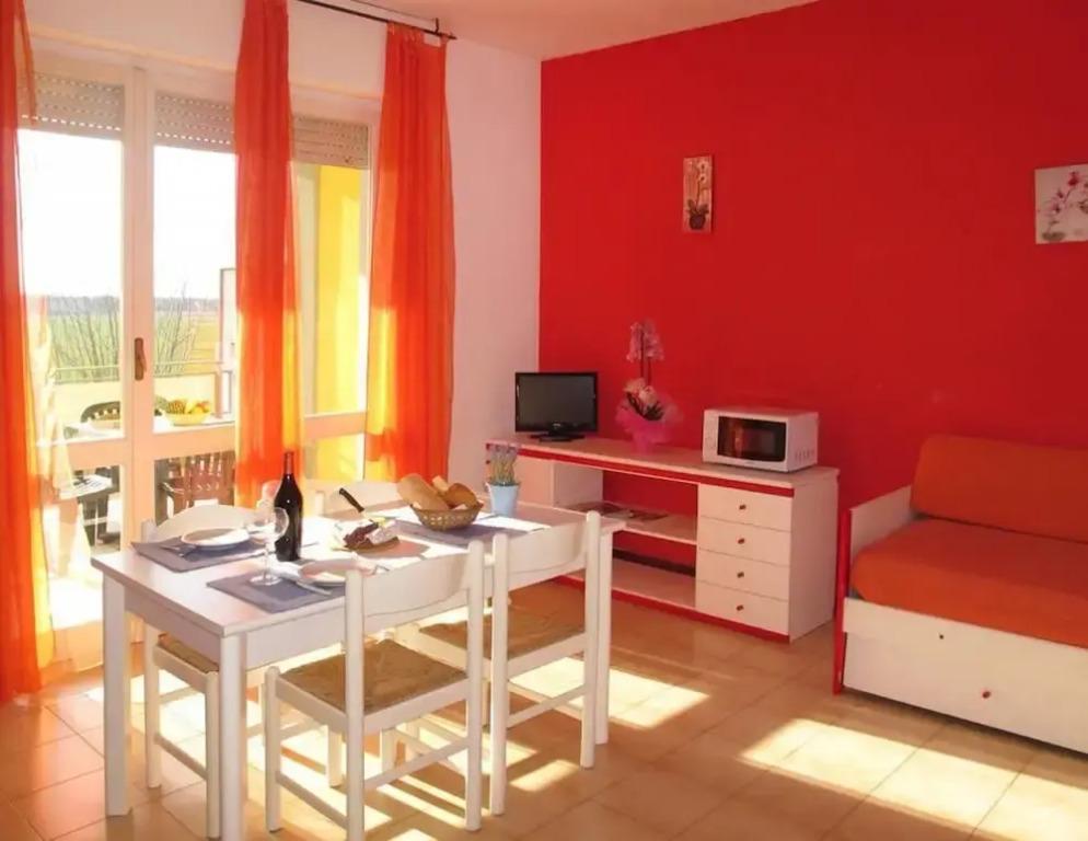Apartment in Residenza Alberghiera Italia, Luni