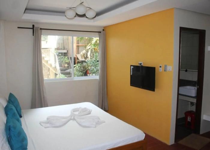 Aqua Travel Lodge