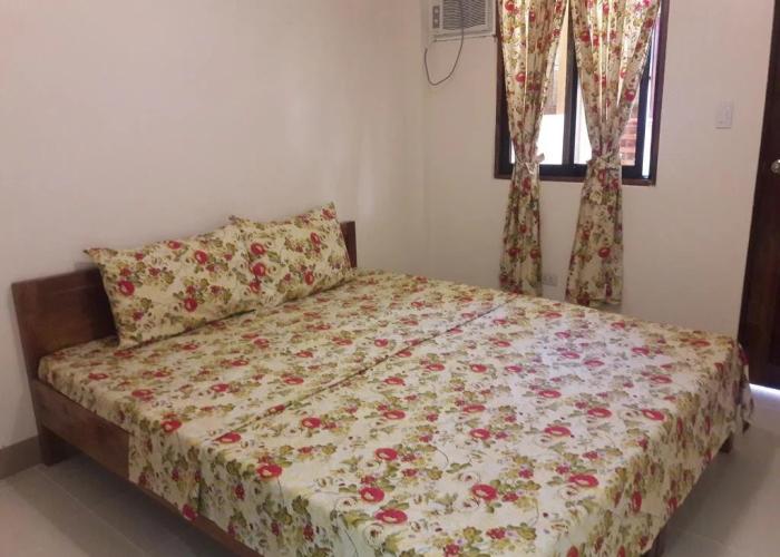 Ausan Beach Front Cottage and Restaurant